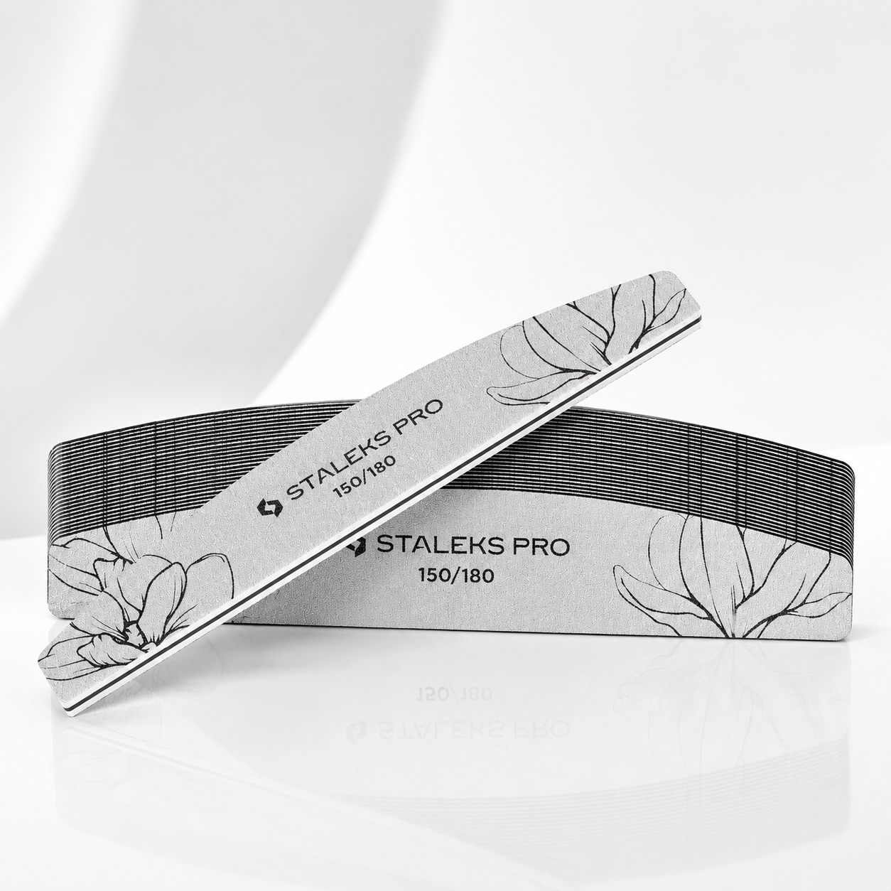STALEKS Crescent mineral nail file EXPERT 40 150/180 grit (25 pcs)