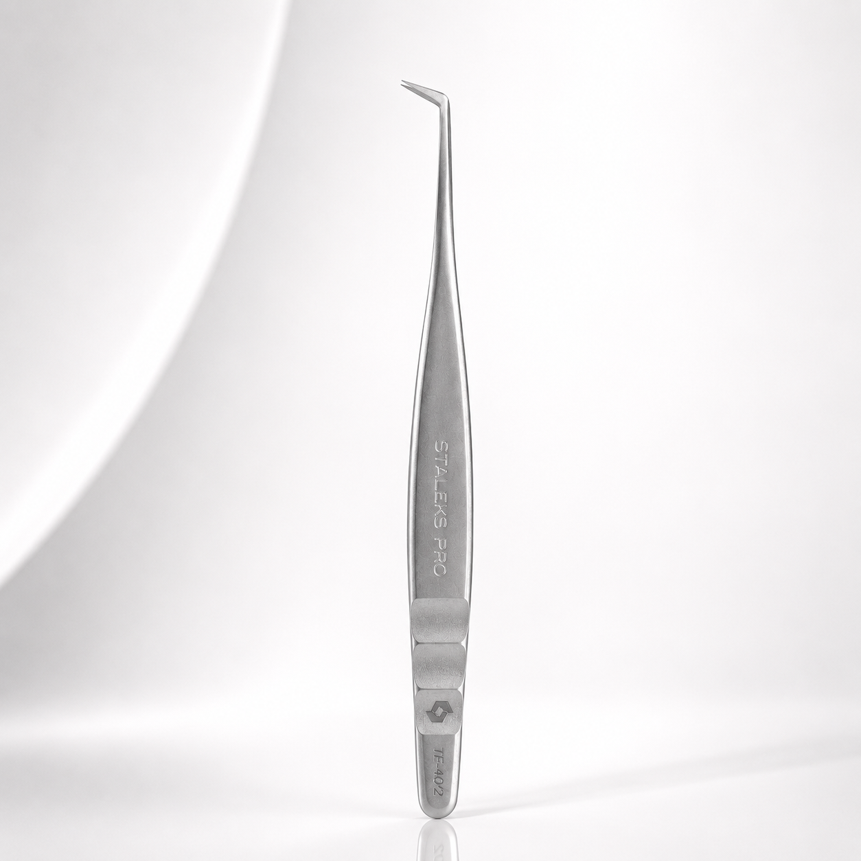 Professional Eyelash Tweezers EXPERT 40 TYPE 2