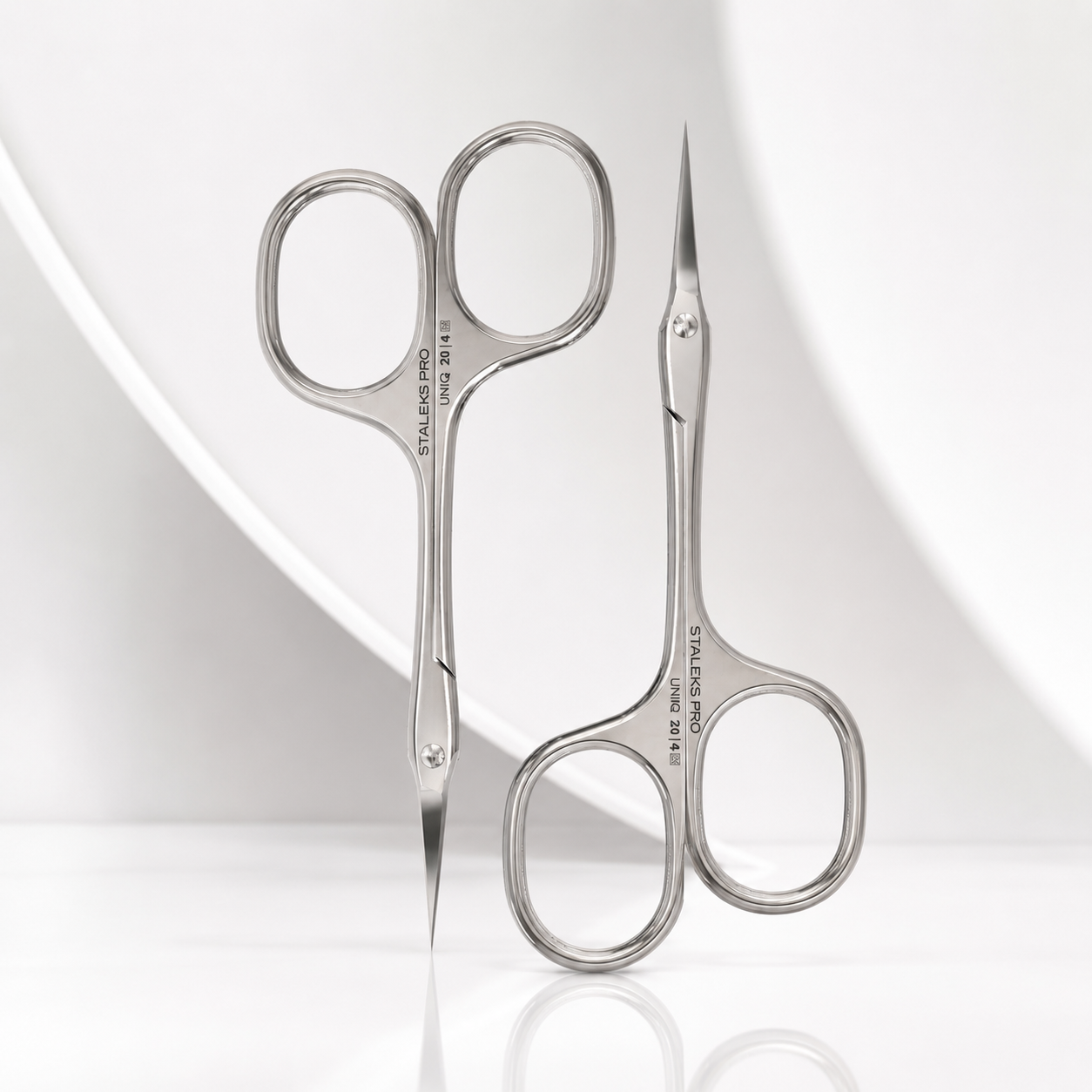 Professional cuticle scissors Asymmetric UNIQ 20 TYPE 4