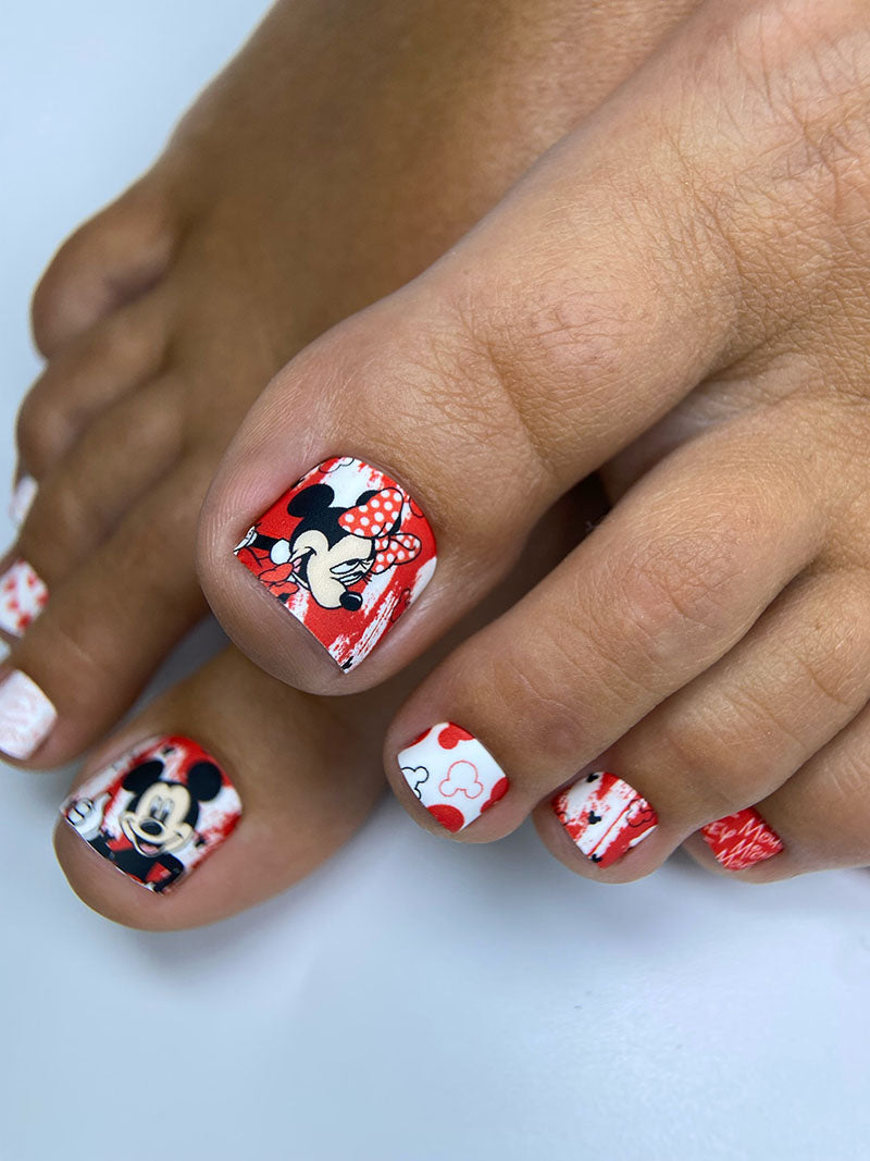 Pedicure nail wraps. Red. Minnie Mouse. WR-666