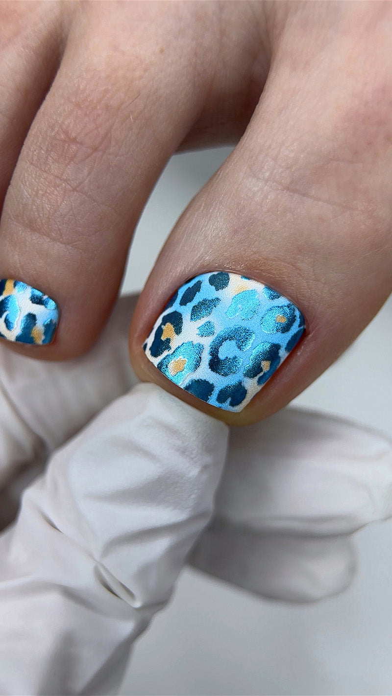 Pedicure Leo Blue and Strokes. Colored Foil. Nail wraps WR-521 - image 4
