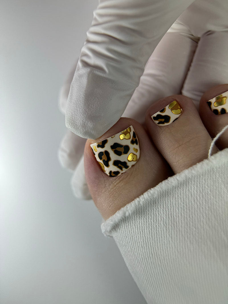 Pedicure Brown Leopard. Foil gold. Nail wrap WR-643 - image 4