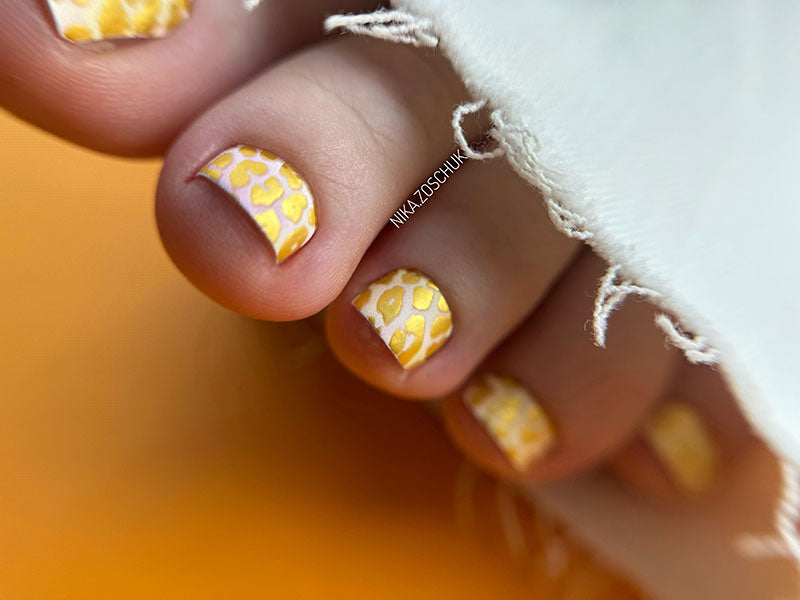 Pedicure Leo. Pink and Yellow. Gold Foil. Nail wraps WR-659 - image 3