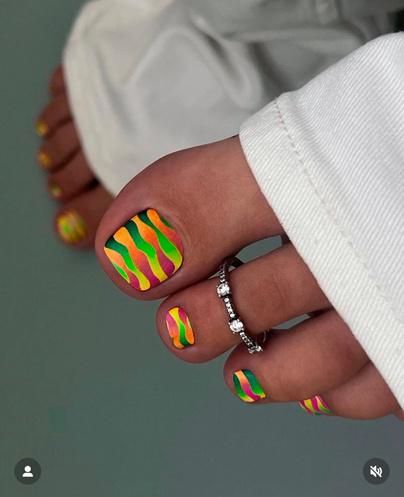 Pedicure Waves green, pink, yellow. Nail wrap WR-750 - image 2