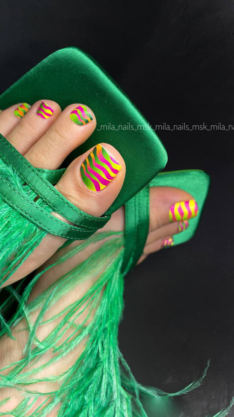 Pedicure Waves green, pink, yellow. Nail wrap WR-750 - image 4