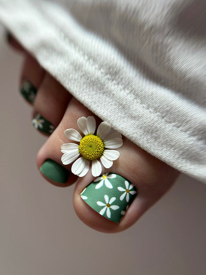 Pedicure Chamomile. Khaki. Foil gold. Nail wrap WR-875 - image 5