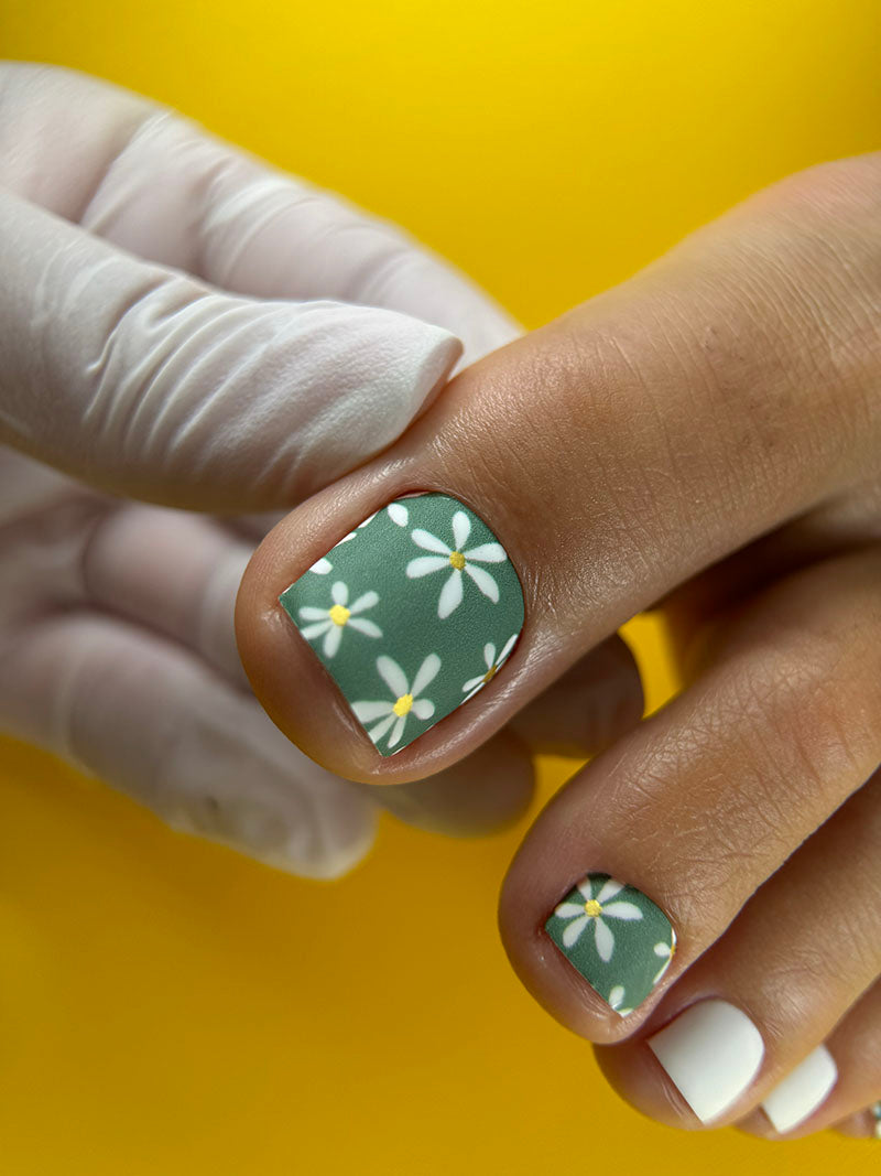 Pedicure Chamomile. Khaki. Foil gold. Nail wrap WR-875 - image 2