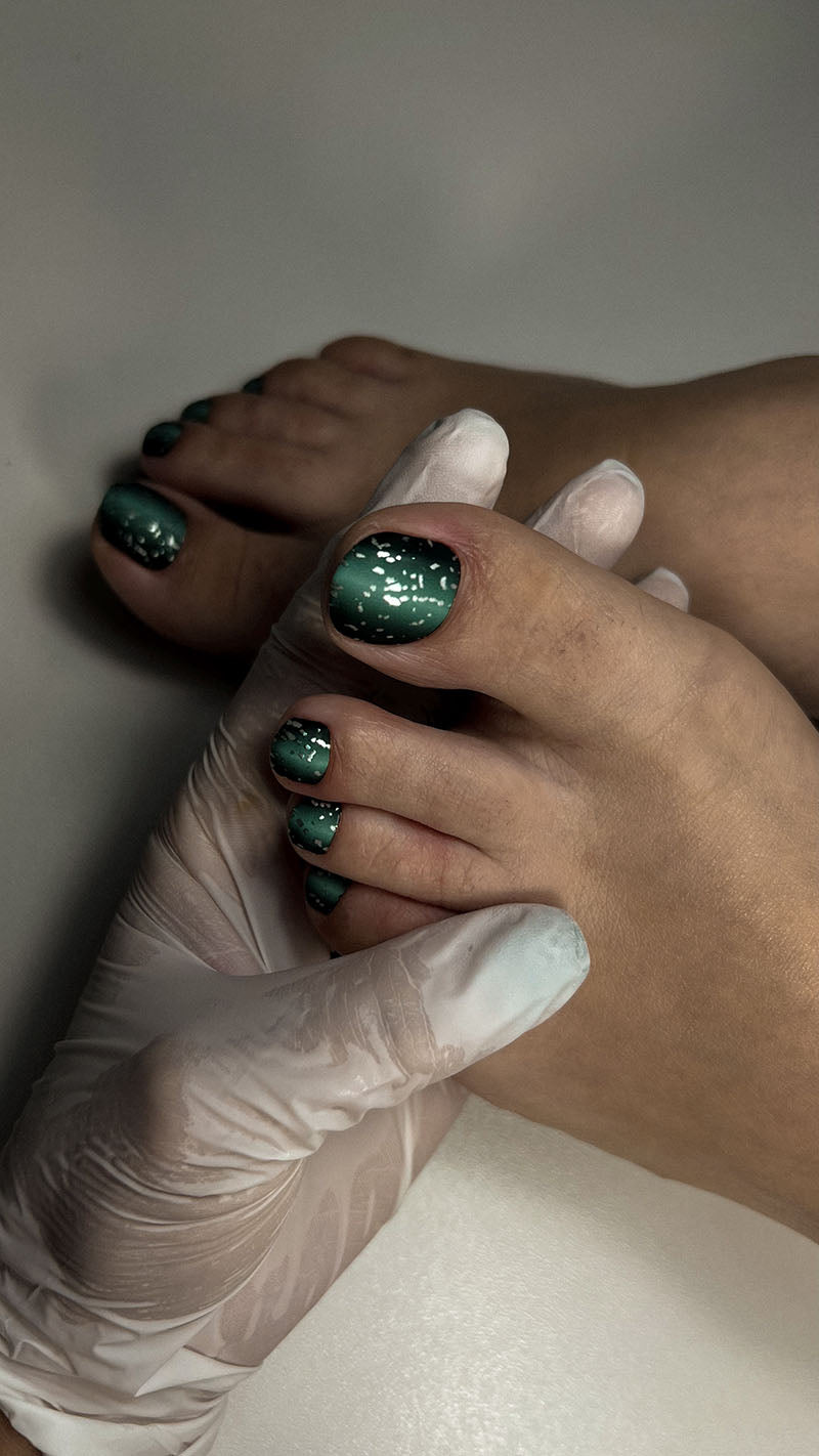 Pedicure Gradient. Emerald. Foil silver. Nail wrap WR-878 - image 4